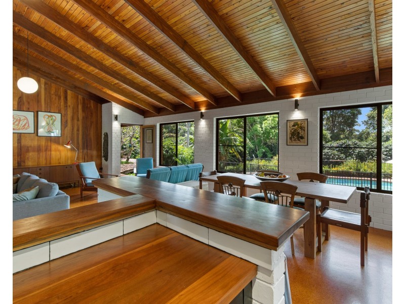 10 Tahra Crescent, Ewingsdale NSW 2481