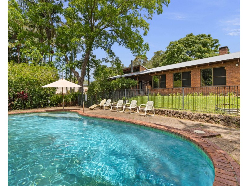 10 Tahra Crescent, Ewingsdale NSW 2481