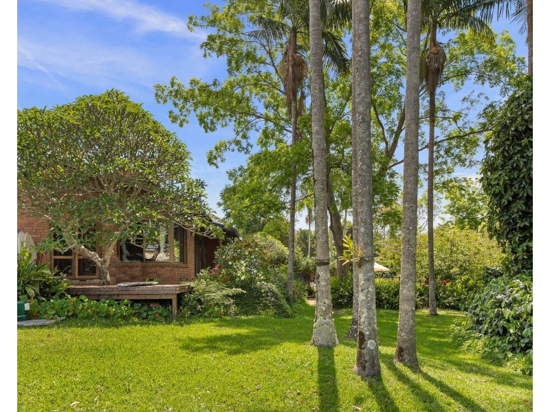 10 Tahra Crescent, Ewingsdale NSW 2481