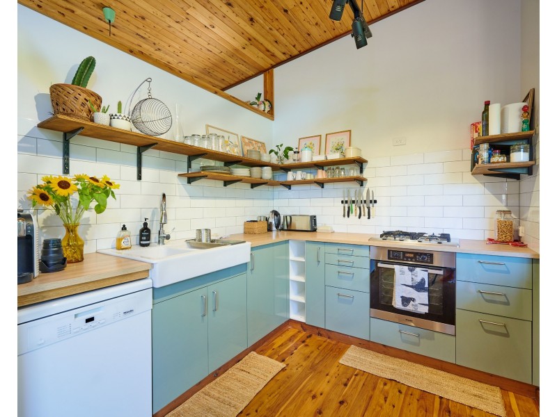 10 Tahra Crescent, Ewingsdale NSW 2481