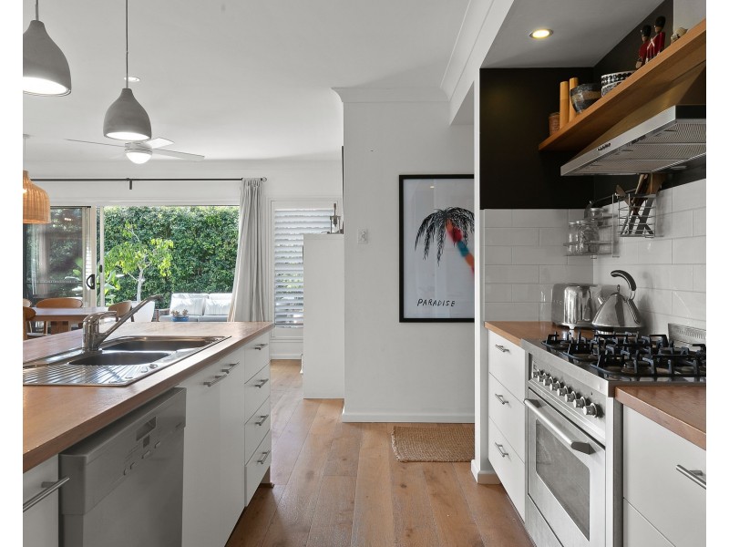 34 Parrot Tree Place, Bangalow NSW 2479