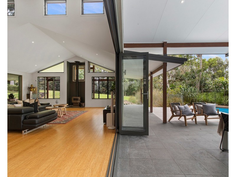 20 Taylors Lane, Ewingsdale NSW 2481