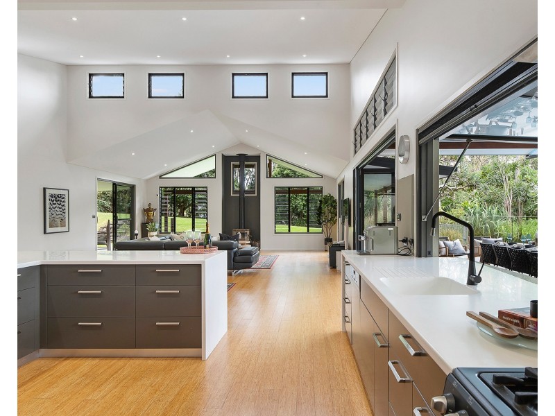 20 Taylors Lane, Ewingsdale NSW 2481