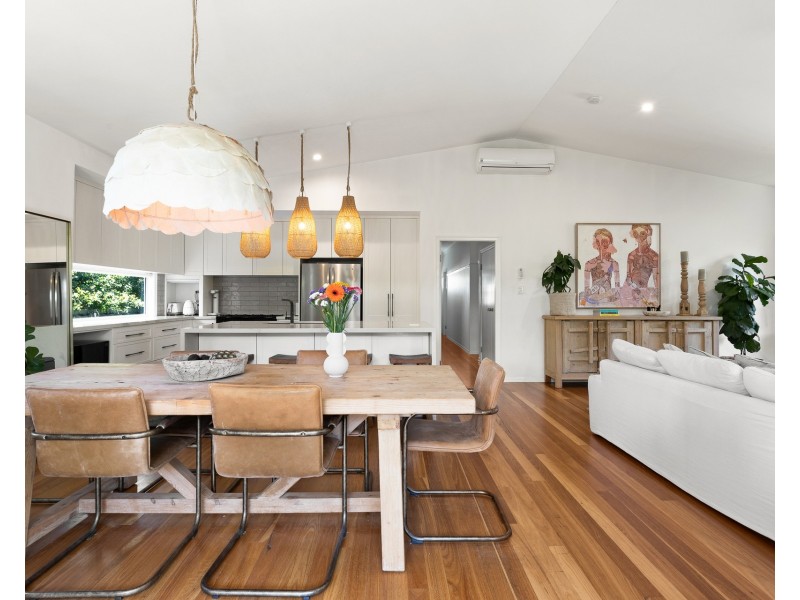 21 Palm-Lily Crescent, Bangalow NSW 2479