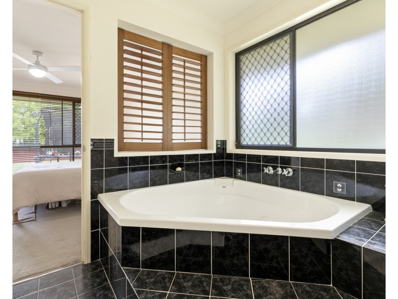 27 Redgum Place, Suffolk Park NSW 2481