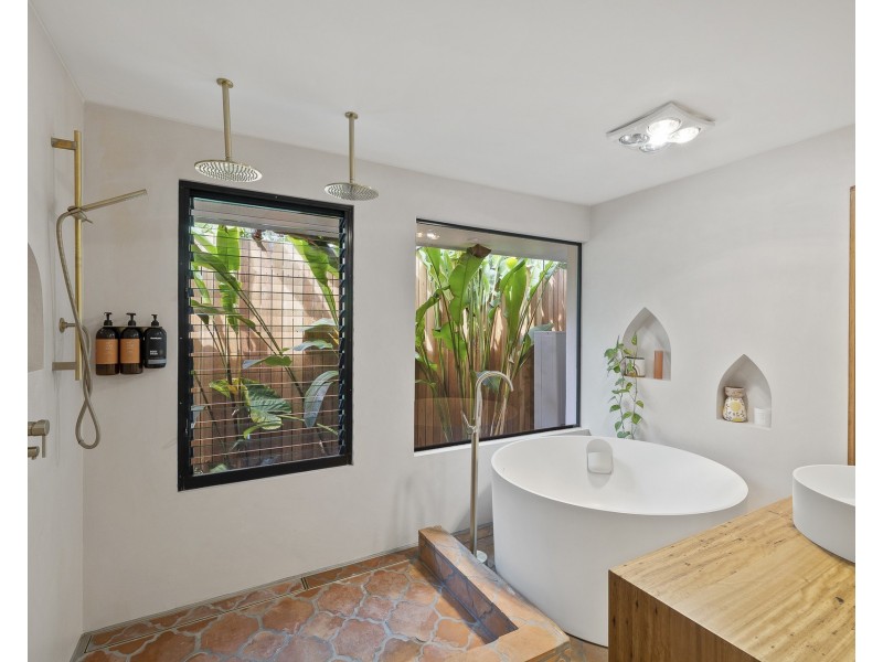 128 Alcorn Street, Suffolk Park NSW 2481