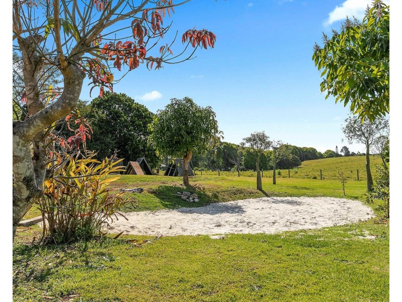 11 Citriadora Drive, Ewingsdale NSW 2481