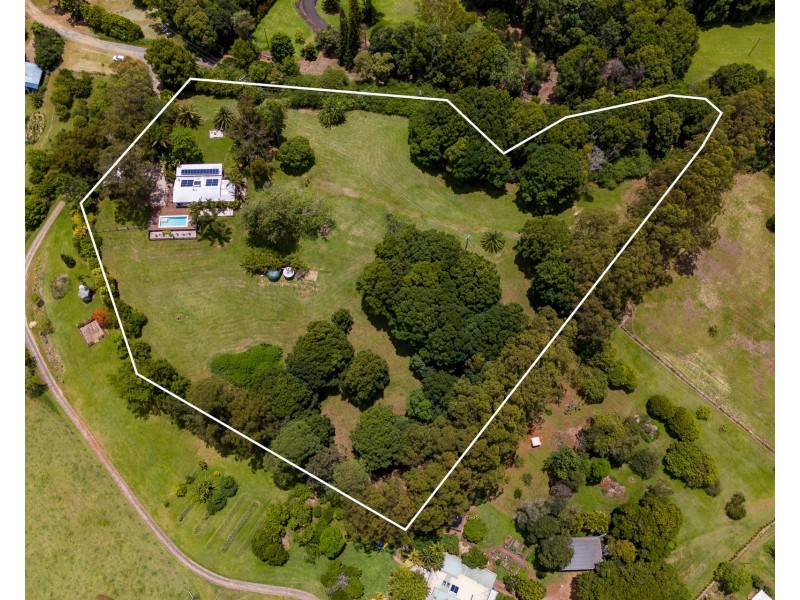 154 Waltons Road, Federal NSW 2480