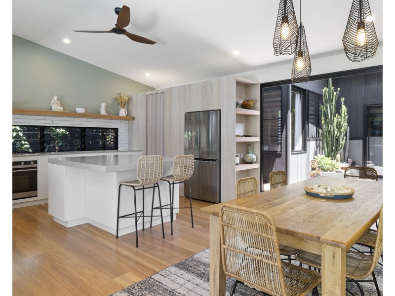 11 Gloria Street, South Golden Beach NSW 2483