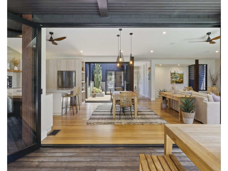 11 Gloria Street, South Golden Beach NSW 2483