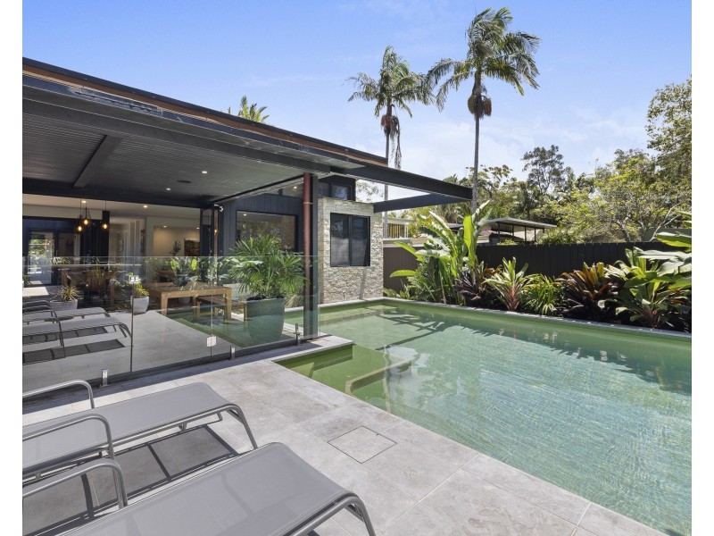 11 Gloria Street, South Golden Beach NSW 2483