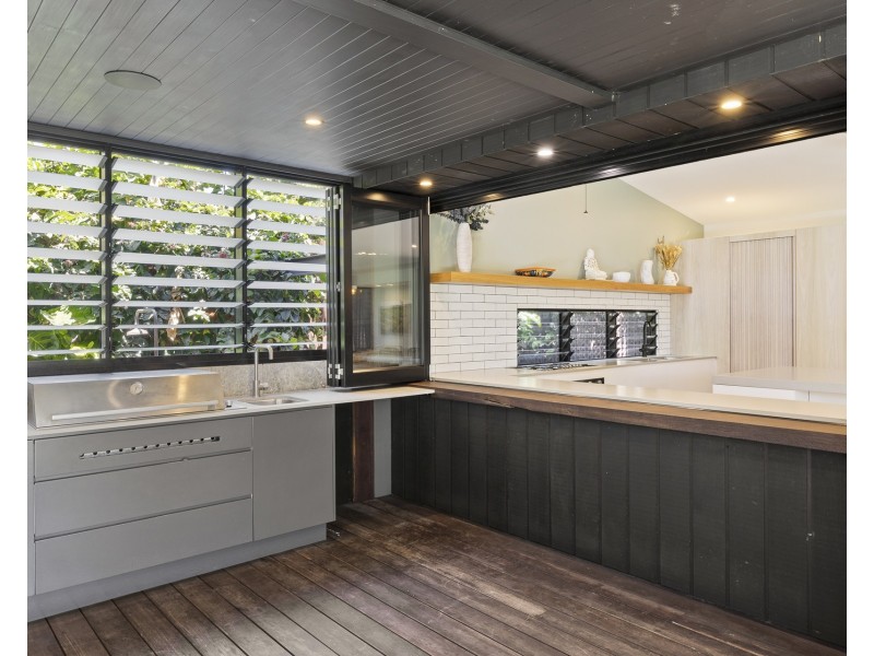 11 Gloria Street, South Golden Beach NSW 2483