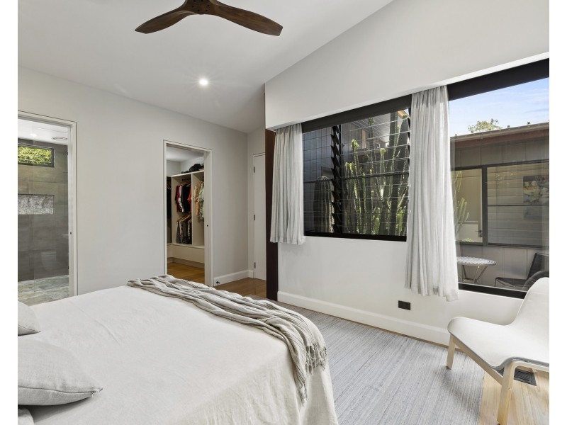 11 Gloria Street, South Golden Beach NSW 2483