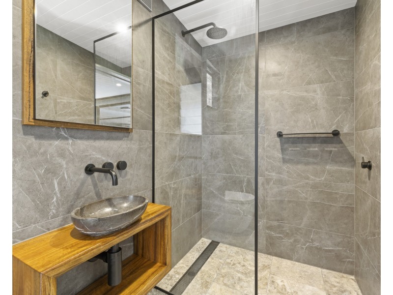 11 Gloria Street, South Golden Beach NSW 2483