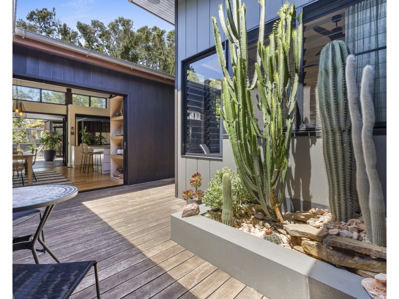 11 Gloria Street, South Golden Beach NSW 2483