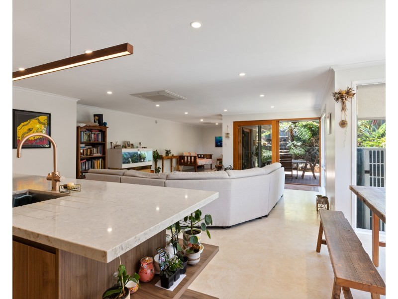 77 Beech Drive, Suffolk Park NSW 2481