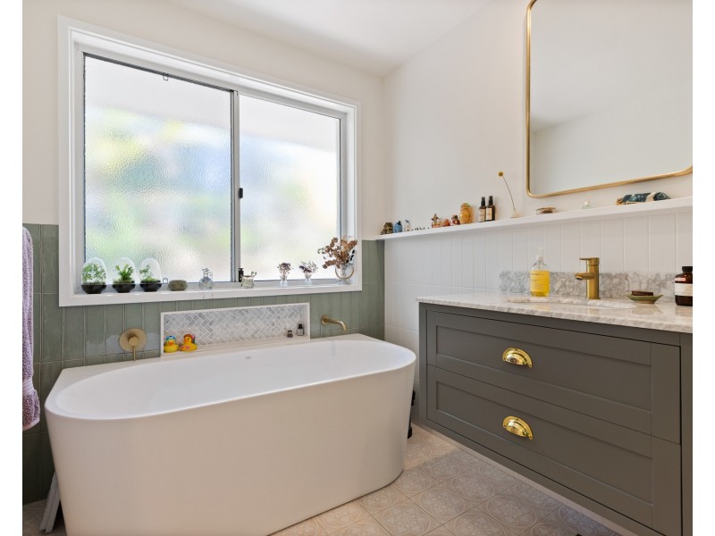 77 Beech Drive, Suffolk Park NSW 2481