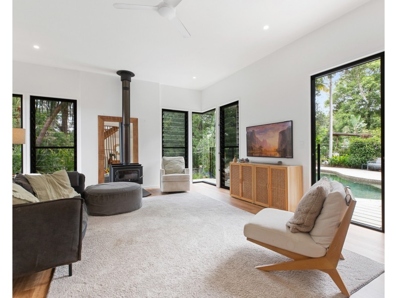 8 Pecan Court, Suffolk Park NSW 2481