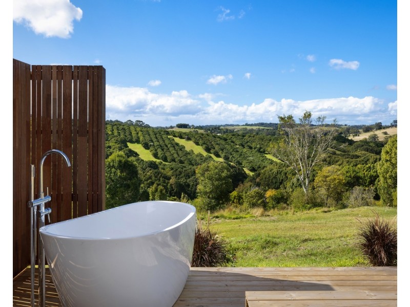 2 Pioneers Crescent, Bangalow NSW 2479