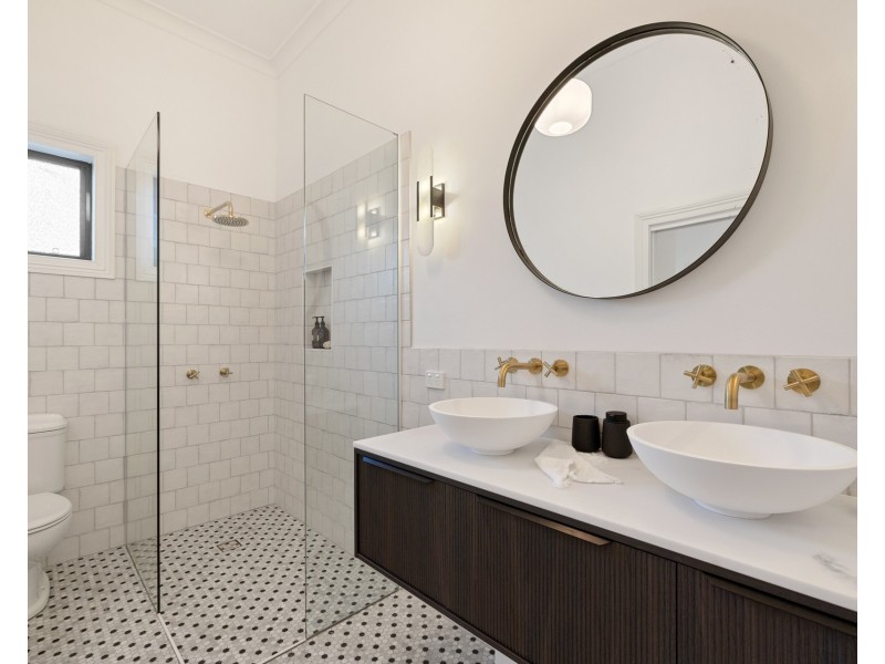 11 Dalmacia Drive, Wollongbar NSW 2477