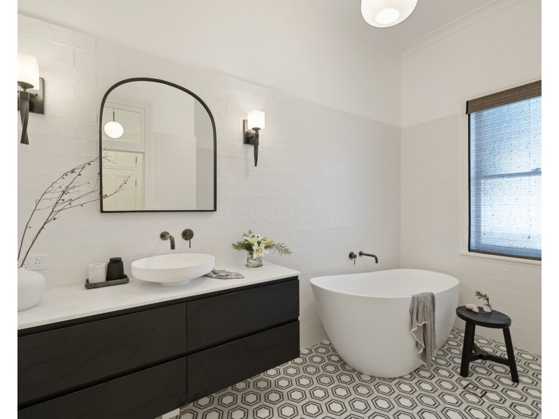 11 Dalmacia Drive, Wollongbar NSW 2477