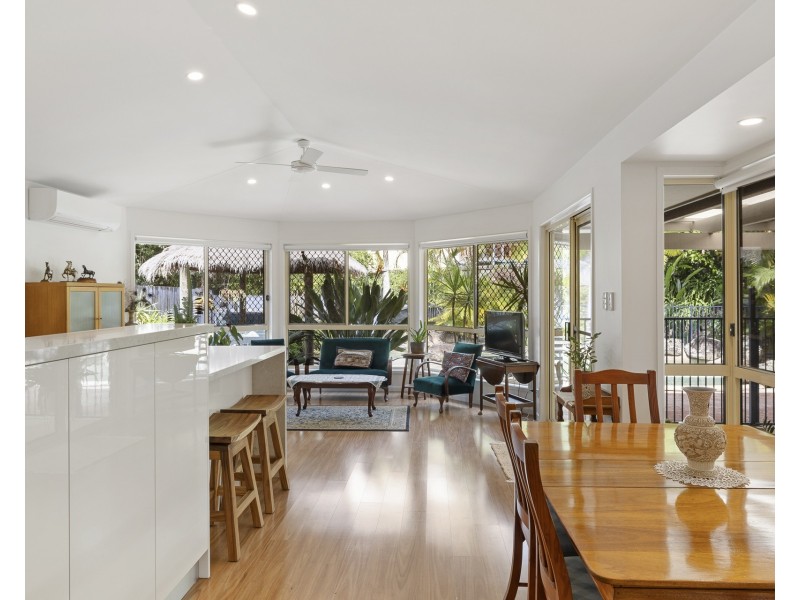 25 Caniaba Crescent, Suffolk Park NSW 2481