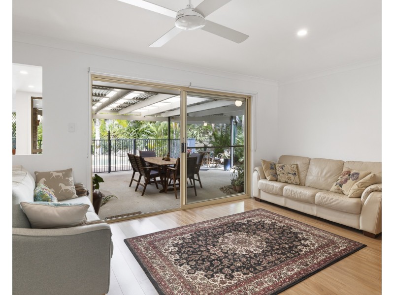 25 Caniaba Crescent, Suffolk Park NSW 2481