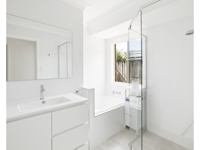 25 Caniaba Crescent, Suffolk Park NSW 2481