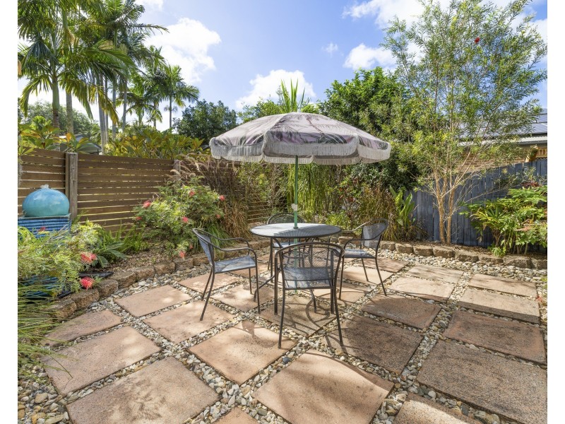 25 Caniaba Crescent, Suffolk Park NSW 2481