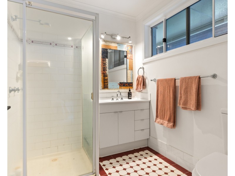 6 Victor Place, Lennox Head NSW 2478