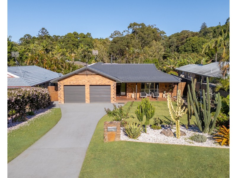 19 Caniaba Crescent, Suffolk Park NSW 2481