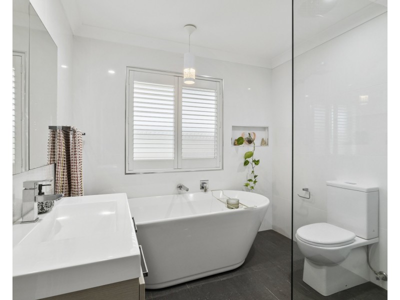 19 Caniaba Crescent, Suffolk Park NSW 2481