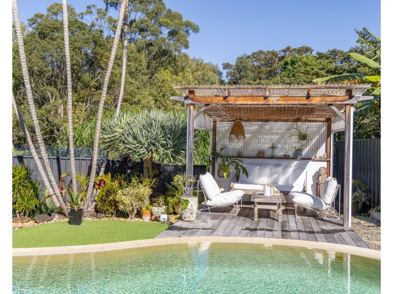 19 Caniaba Crescent, Suffolk Park NSW 2481