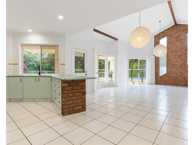 30 Avocado Crescent, Ewingsdale NSW 2481