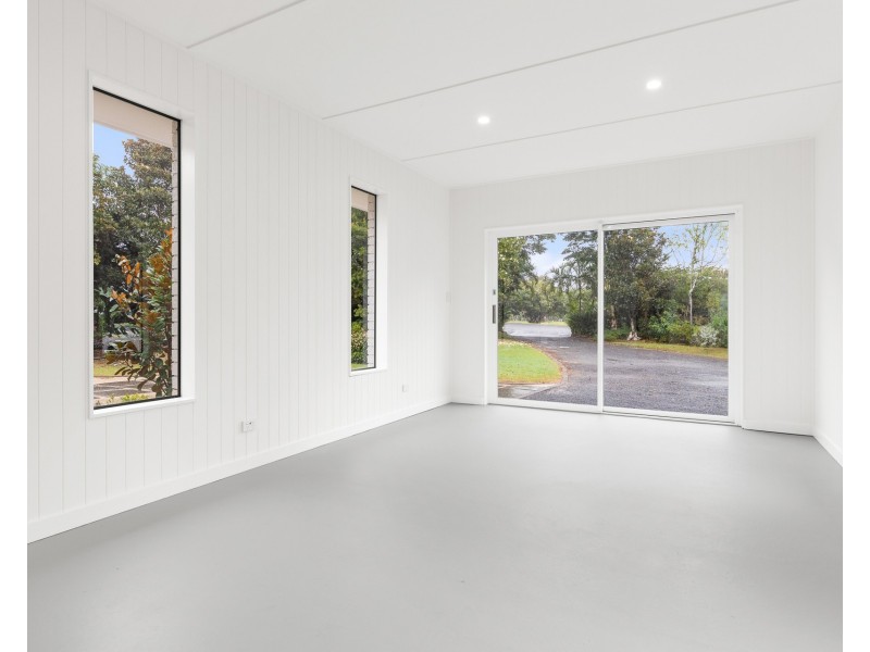 30 Avocado Crescent, Ewingsdale NSW 2481