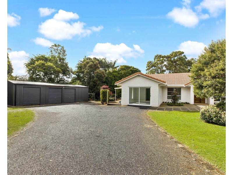 30 Avocado Crescent, Ewingsdale NSW 2481