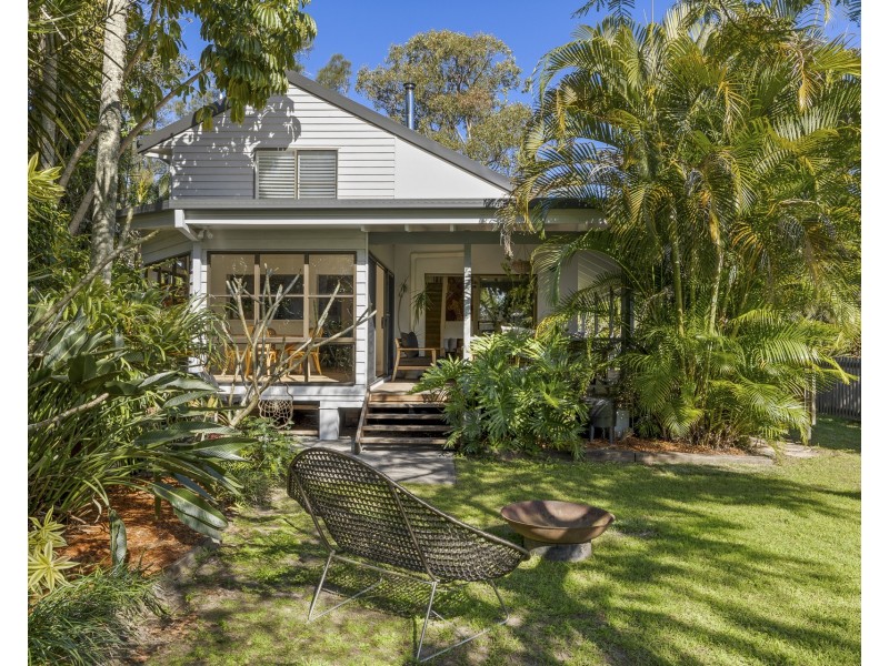 37 Gloria Street, South Golden Beach NSW 2483