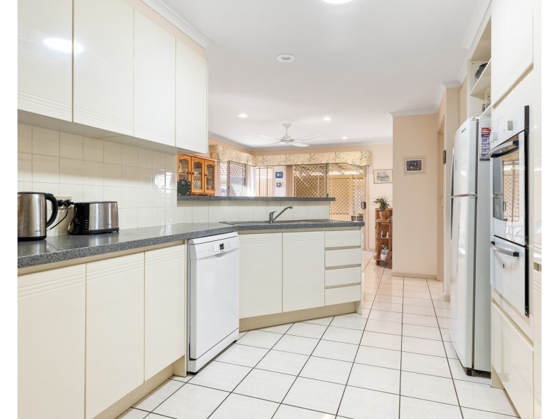 1 Tulipwood Court, Suffolk Park NSW 2481