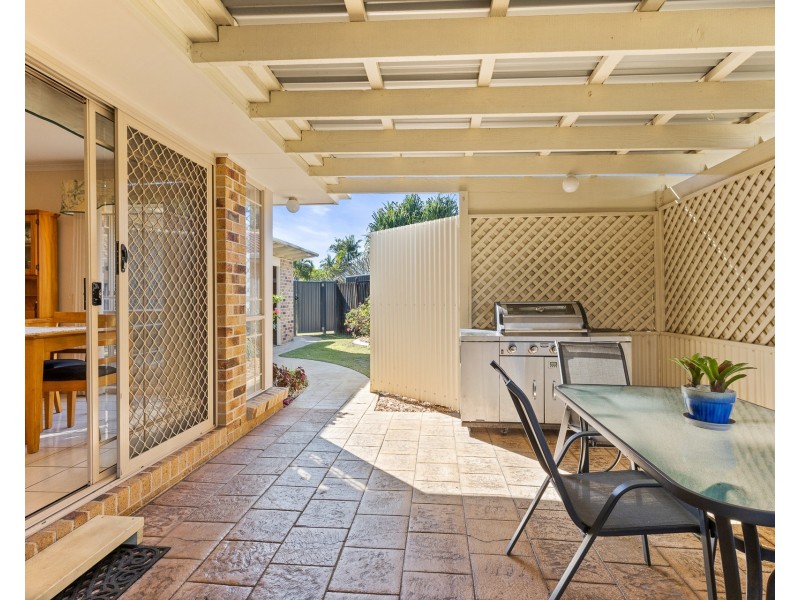 1 Tulipwood Court, Suffolk Park NSW 2481