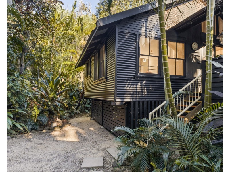 2/1 Canowindra Court, South Golden Beach NSW 2483