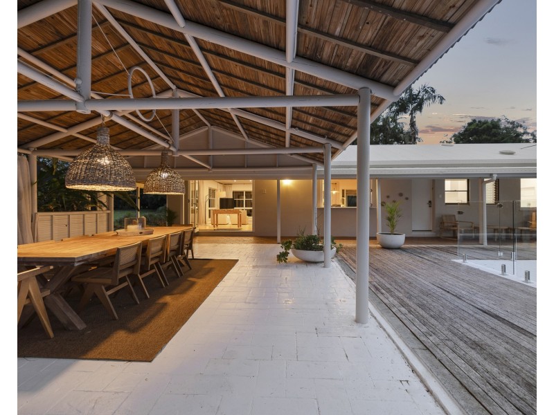 15 Plantation Drive, Ewingsdale NSW 2481