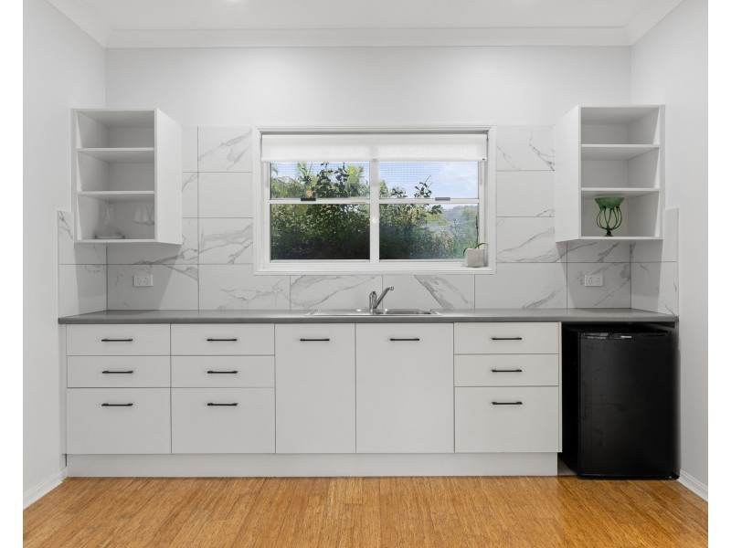 15 Plantation Drive, Ewingsdale NSW 2481