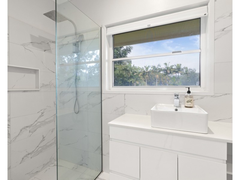 15 Plantation Drive, Ewingsdale NSW 2481