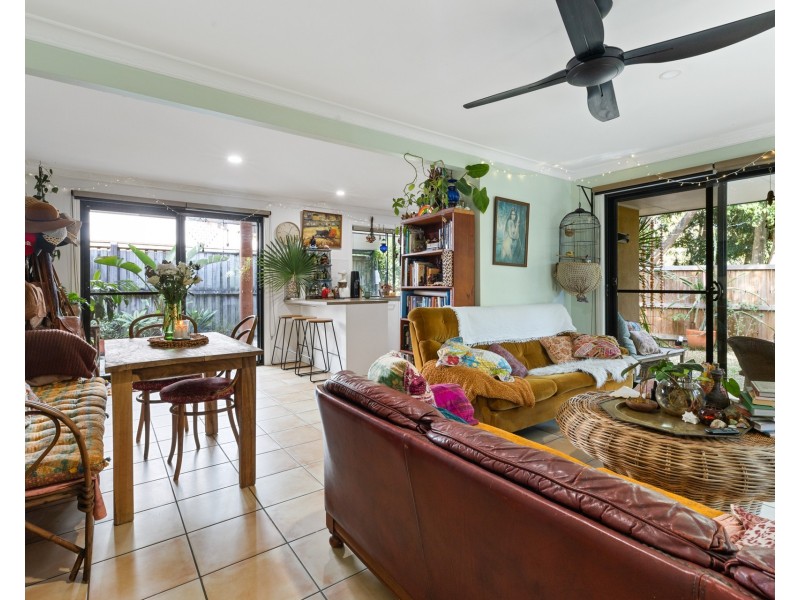 1/6 Sallywattle Drive, Suffolk Park NSW 2481
