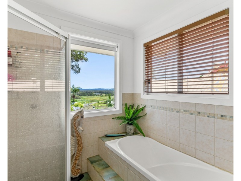 22 Karalauren Court, Lennox Head NSW 2478