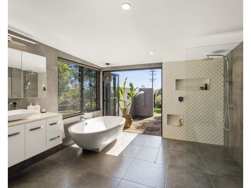 51 Kennedys Lane, Ewingsdale NSW 2481