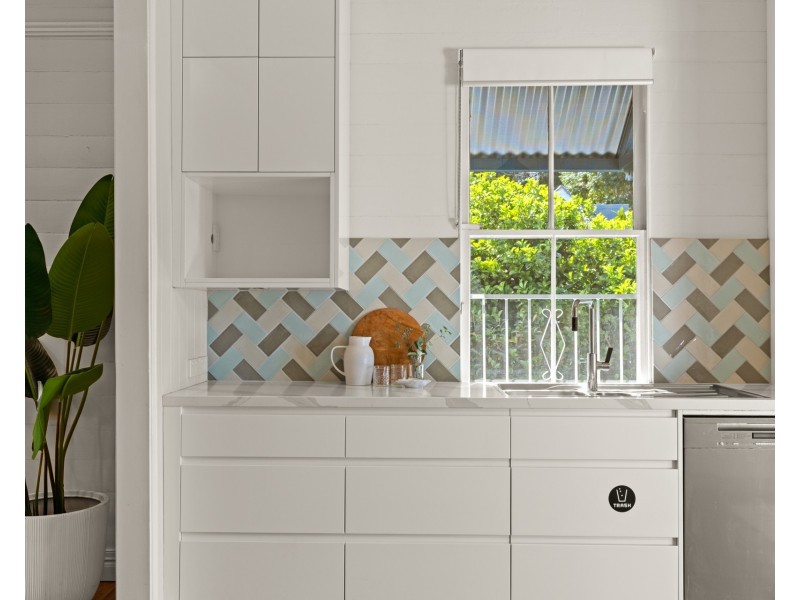 15 Palm-Lily Crescent, Bangalow NSW 2479