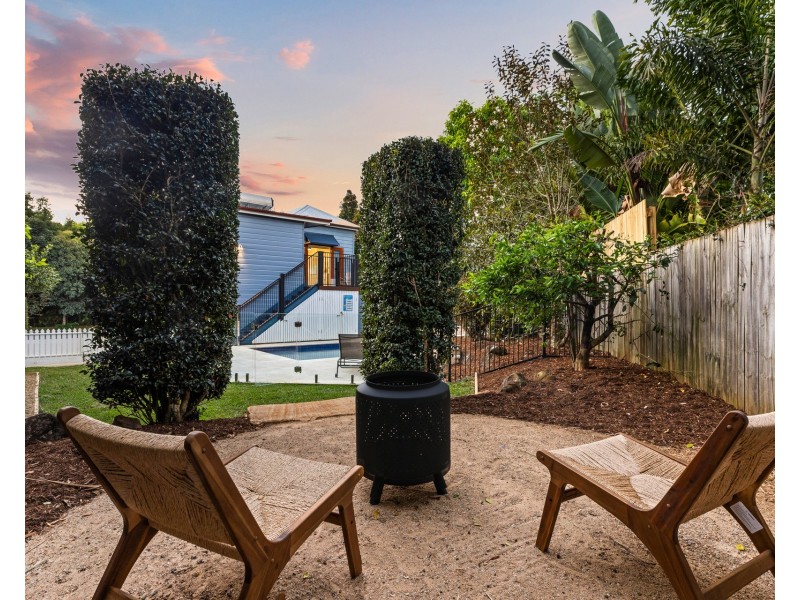 15 Palm-Lily Crescent, Bangalow NSW 2479
