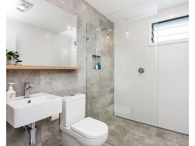 2A Clifford Street, Suffolk Park NSW 2481