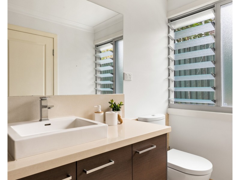 2/27 Kalemajere Drive, Suffolk Park NSW 2481